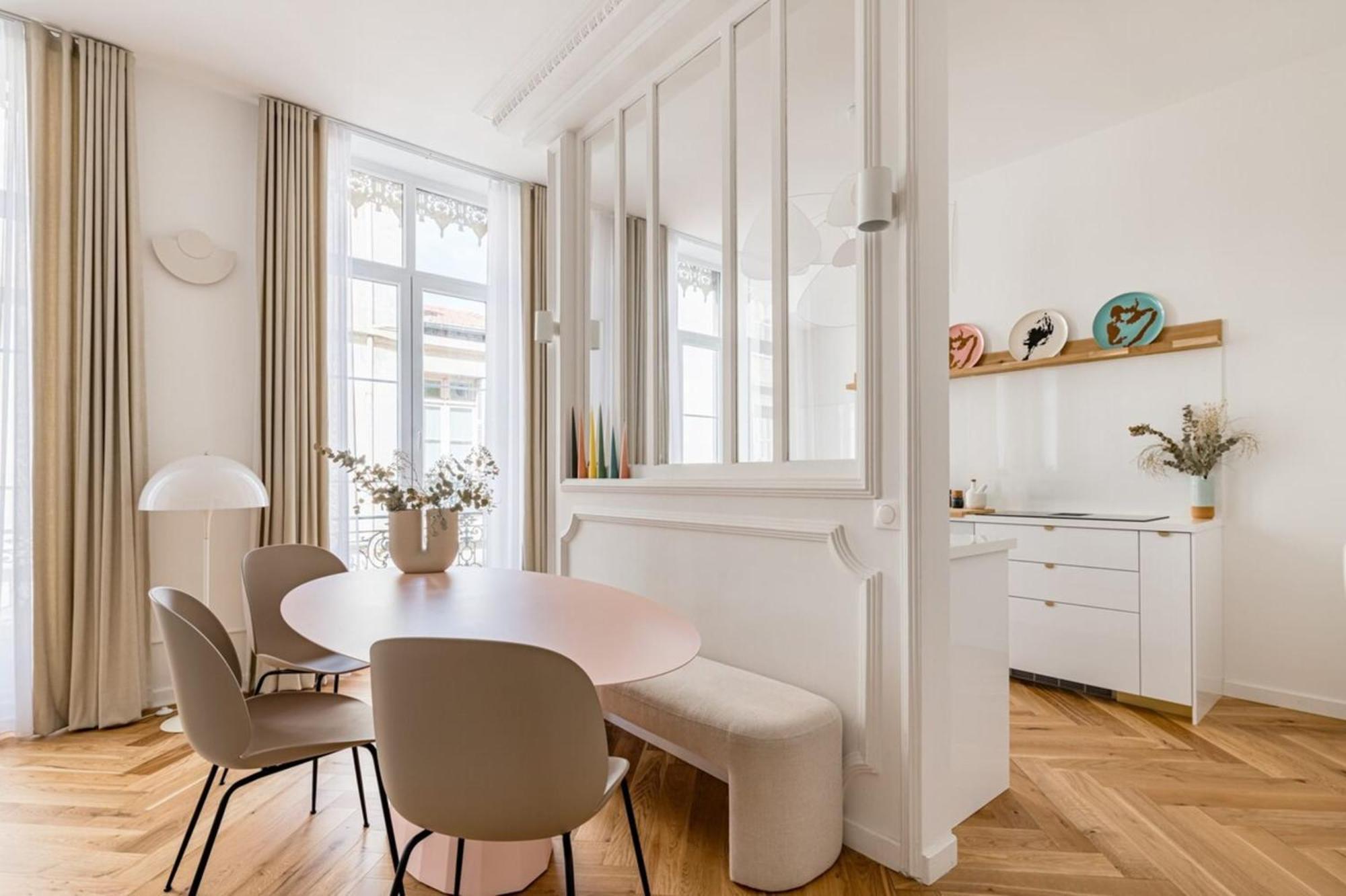 Beige Hospitalite - Apotheose Luxueux- 3 Chambres - Parking Prive Saint-Etienne  Exterior photo